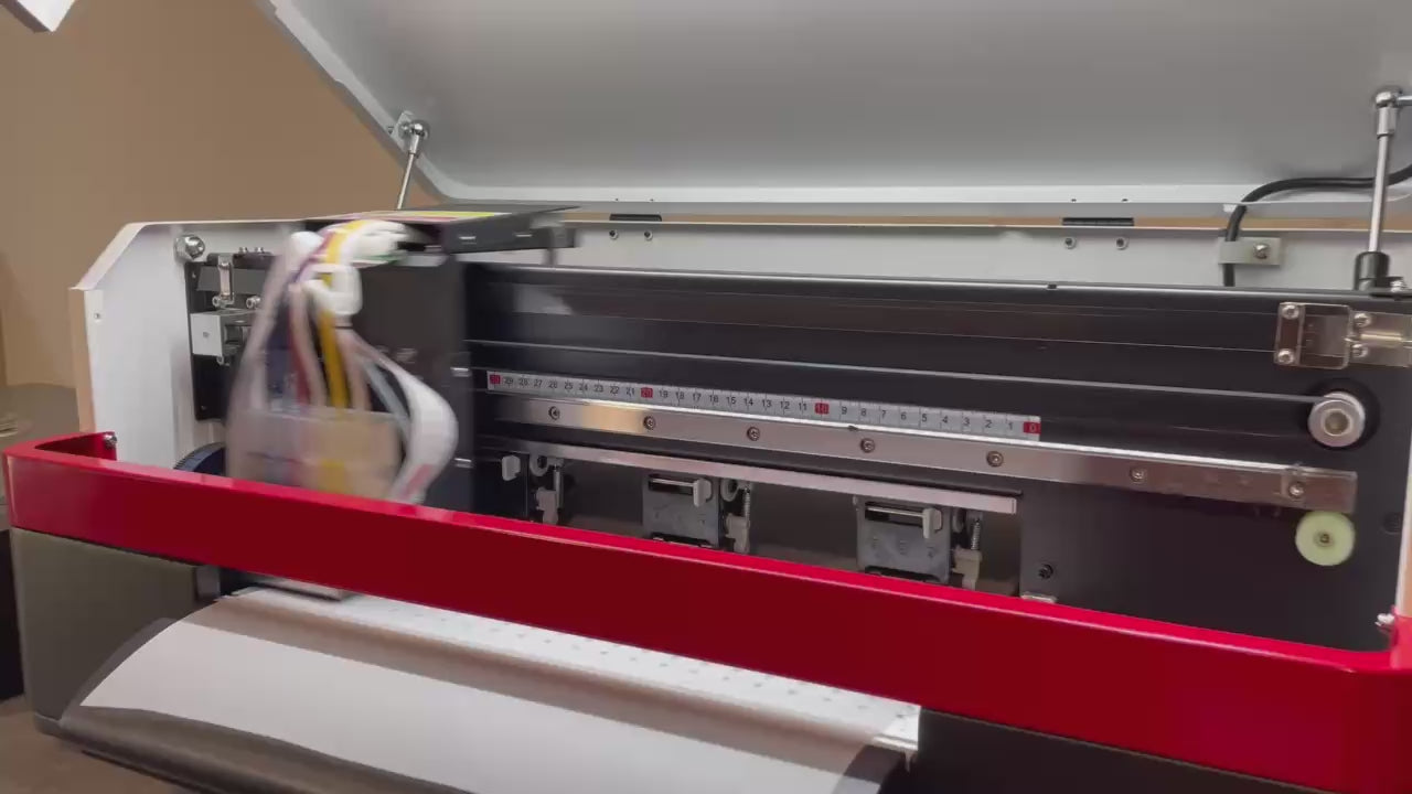 Charger la vidéo : Vidéo des machines en cours de créations